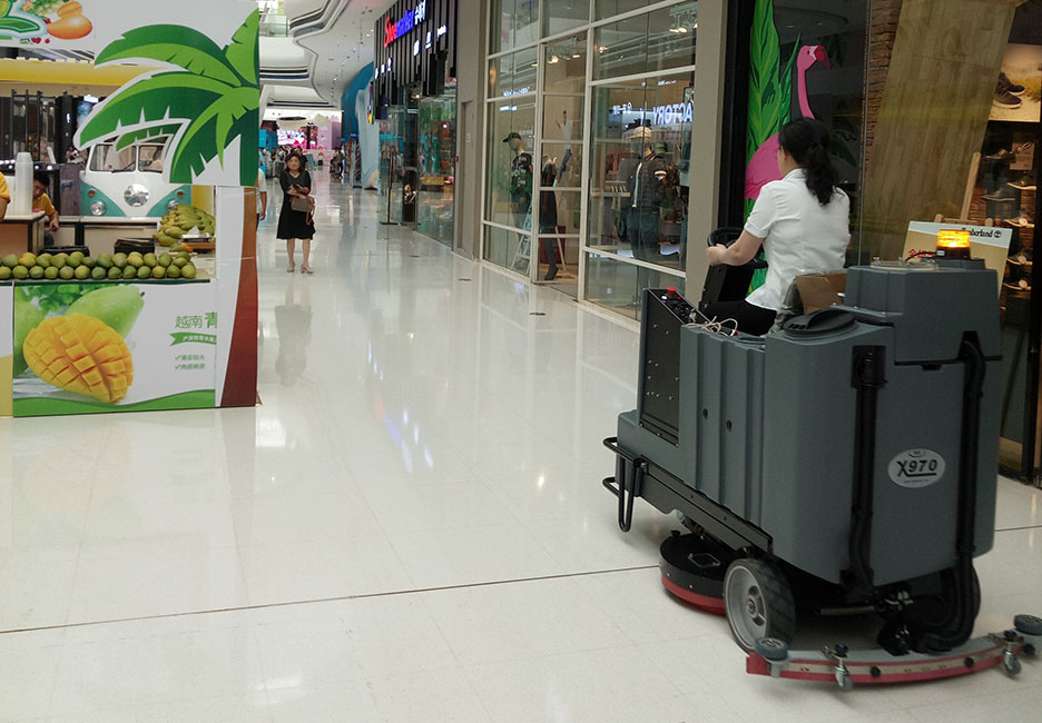 江西大型清潔設備多功能洗地機和電動<a href=http://m.zglianjie.com target=_blank class=infotextkey>掃地車生產廠</a>